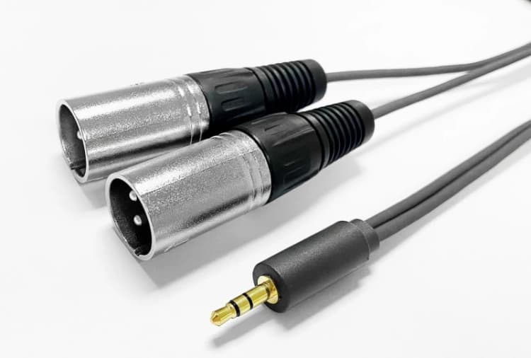 Image of VivoLink 3.5MM CLE o 2 x XLR mle 5m
