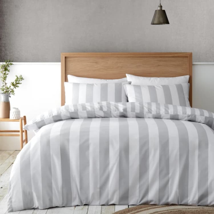 Image of Catherine Lansfield Cove Stripe Reversible Duvet Cover Set Duvet Cover Sets Single Silver 42110311010