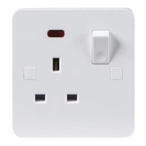Image of KnightsBridge Pure 4mm 1 Gang White 13a Switched Single Pole UK Plug Socket with Neon
