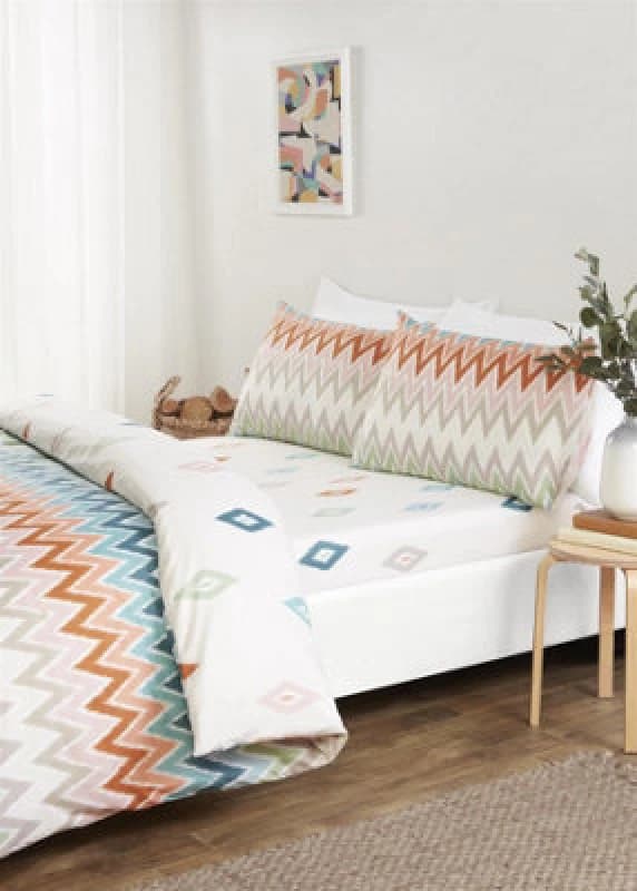 Image of Rapport Home Bali Microfibre Polyester Chevron Complete Duvet Set With Pillowcase Multi