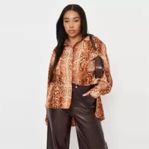 Image of Missguided Plus Size Snake Print Dip Hem Shirt - Multi