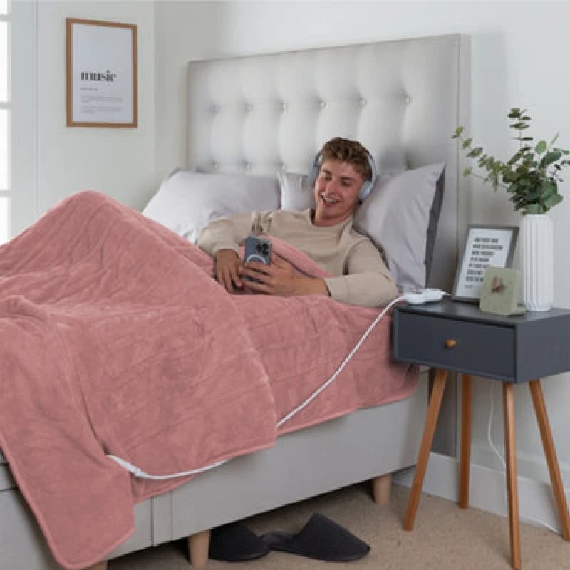 Image of Slumberdown Comfy Hugs Electric Blanket Heated Throw Baby Pink