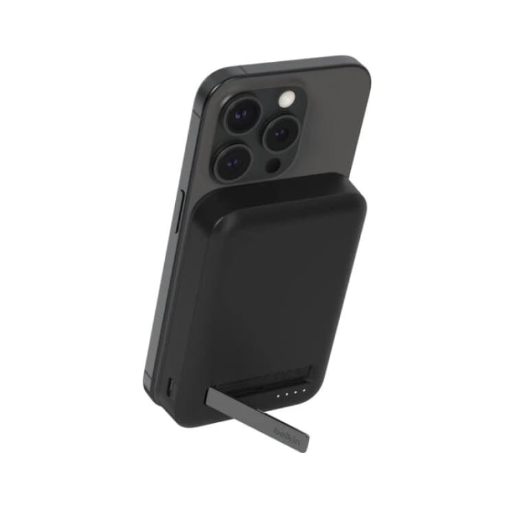 Image of Belkin BoostCharge Pro 8000 mAh Wireless charging Black BPD007BTBK