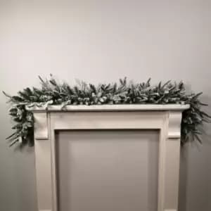 Image of 6ft (1.8m) Lapland Flocked Garland with PE and PVC Tips