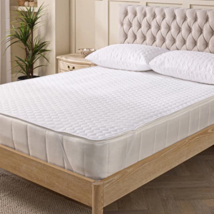 Image of Slumberdown Slumberdown Anti Allergy Mattress Protector in White Size: Double White Double Unisex 5012924062953