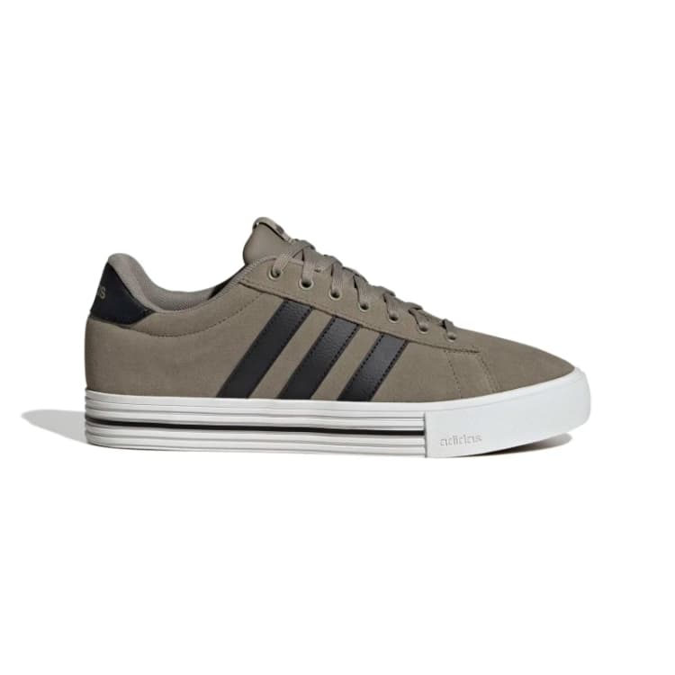 Image of adidas daily 4.0 trainers in Black & green Black & Green UK 10 (EU 44?)