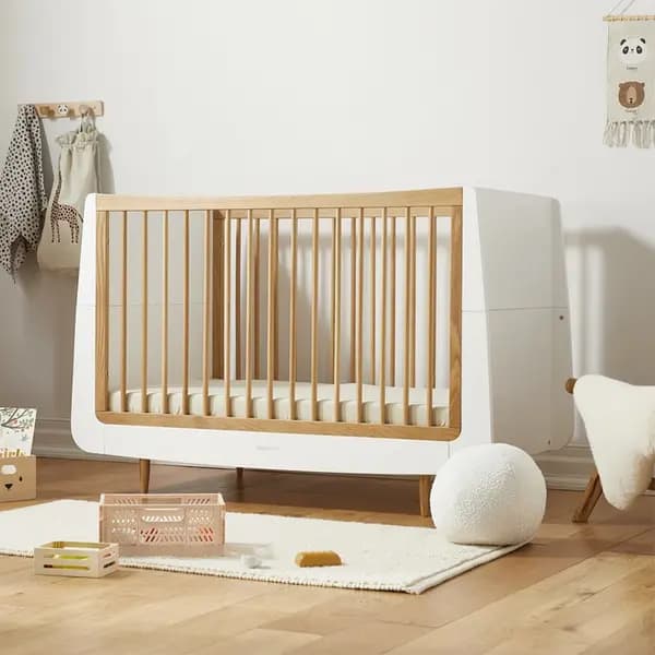 Image of SnuzKot Skandi Cot Bed 'Oak'