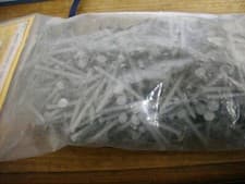 Image of 1 KG 40MM JAGGED PLASTERBOARD NAILS GALVANISED
