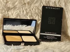 Image of Givenchy Matissime Velvet Radiant Mat Foundation SPF20 9g 06 Mat Copper