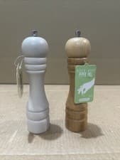 Image of 2 x Apollo Wooden Salt & Pepper Mills In Oak & Natural - New Other Free Postage