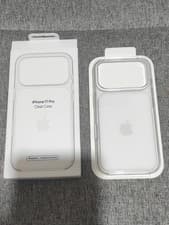 Image of Genuine iPhone 17 Pro Magsafe Case Clear RRP - £49.00