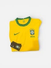 Image of Junior 11-12 Size - Large BRAZIL Home Football Shirt 2021 Jersey