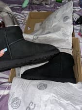 Image of ugg boots size 6