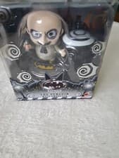 Image of Hot Toys Cosbaby DC Comics Batman Returns The Penguin With Umbrella COSB718
