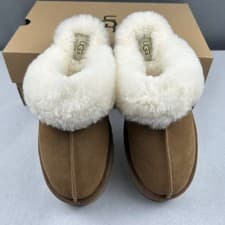 Image of UGG Women's Scuffette II Slipper Chestnut Suede Upper Wool Lining Size 6-11 GIFT