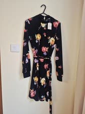 Image of Oasis Black Floral Long Sleeve Dress Size XS BNWT