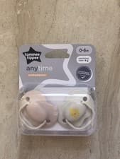 Image of Tommee Tippee Anytime Orthodontic Soothers for babies aged 0-6 months, 2 Pack