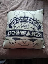 Image of Harry Potter 17" Square Navy/Cream Cushion