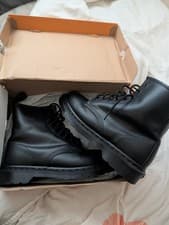 Image of Dr. Martens 1460 Mono Smooth Leather, 8 Eyelet Lace-Up, Black, UK Size 8 Unisex