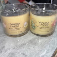Image of 2 Yankee Candle Small Jar 122g Scented Candle Vanilla Cupcake And Xmas Cookie.