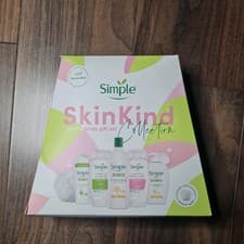 Image of Simple Bath & Body Collection Gift Set - NEW damaged packaging