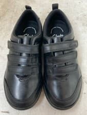 Image of CLARKS SCAPE SKY KIDS SHOES IN BLACK LEATHER Size 11UK BRAND NEW IN BOX