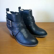 Image of Rocket Dog Saxx Grand Ankle Boots Womens Size 3 Black Buckle Block Heel