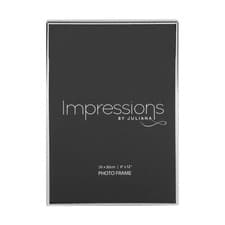 Image of Silver Plated Thin Edge Frame 8" x 12"