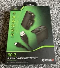 Image of Gioteck BP-2 Play And Charge Battery Kit For XBOX ONE - Brand New & Sealed!!
