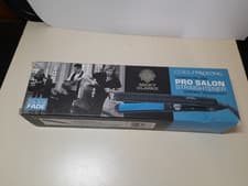 Image of nicky clarke pro salon hair straightners in box