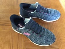 Image of Skechers Womens Slip Ins UK 7 Navy Trainers BNIB Wide fit Bungee Hand free