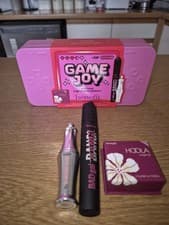 Image of Benefit Game Joy Make Up Gift Set - BADgal Bang Mascara, Hoola Bronzer, 24hr...