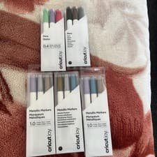 Image of Set Of 15 Cricut Joy metallic Markers Stylo Pens 0.4mm 1mm