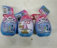 Image of Hatchimals Glittering Garden Plush Clip-on. 3 eggs per order