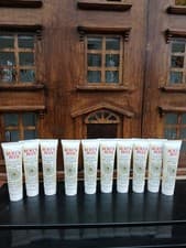 Image of 10 X Burt's Bees Deep Cleansing Cream - Soap Bark and Chamomile 200 G (10 ×20g)