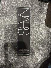 Image of NARS Natural Radiant Longwear Foundation Medium Deep 2 NEW CALEDONIA