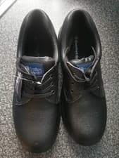 Image of Comfort Grip Black Leather Safety Shoes - size (uk) 10 - 44 (eu)