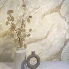Image of Vasari Palmetto Agate Marble Stone Natural Cream Italian Luxury Wallpaper 529425