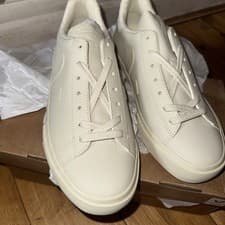 Image of Veja Womens Trainers Cream Size 39 BNIB