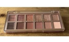 Image of Revolution The True Icon Eyeshadow Bronze Palette - Sealed