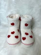 Image of ACCESSORIZE – HEART SLIPPER BOOTS – MEDIUM UK5/6 - CREAM