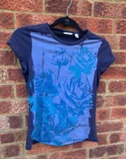 Image of Ted Baker Blue and navy rose print t-shirt XS