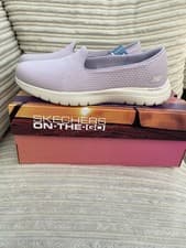 Image of New In Box Slip-on Skechers ‘On The Go’ Trainers With Ultra Go Cushioning Size 4