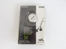Image of Sony Network Walkman NW-E107 Digital Music Player Silver Vtg Rare Boxed - Opened