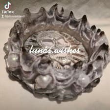 Image of Skull ashtray