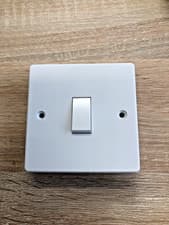 Image of Contactum 2712 1 Gang 2 Way 10AX Light Switch – White Moulded – BS Rated