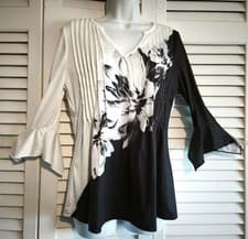 Image of Women's Black & White Blouse with 3/4 Bell Sleeves, Floral Print, Size M, New!