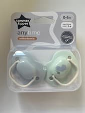Image of Tommee Tippee Anytime orthodontic Baby Soothers Dummy 0-6 months Pack of 2
