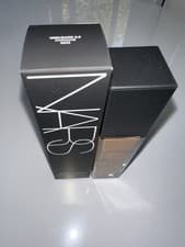 Image of NARS Natural Radiant Longwear Foundation 30ml Shade - Med/Dark 3.3 Caracas
