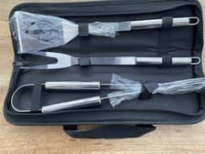 Image of BBQ 3 PIECE TOOL SET IN ZIP UP CARRY CASE SET INCLUDES SLIDER SLICE, FORK, TONGS